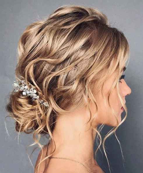 Beachy Hairstyle 