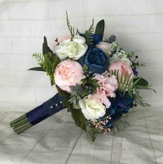 Navy Bouquet