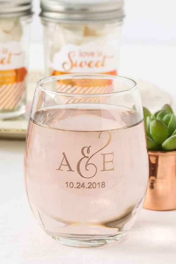 wedding day favor glass with vinyl text