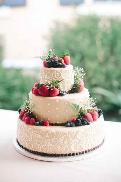 fruit wedding cake