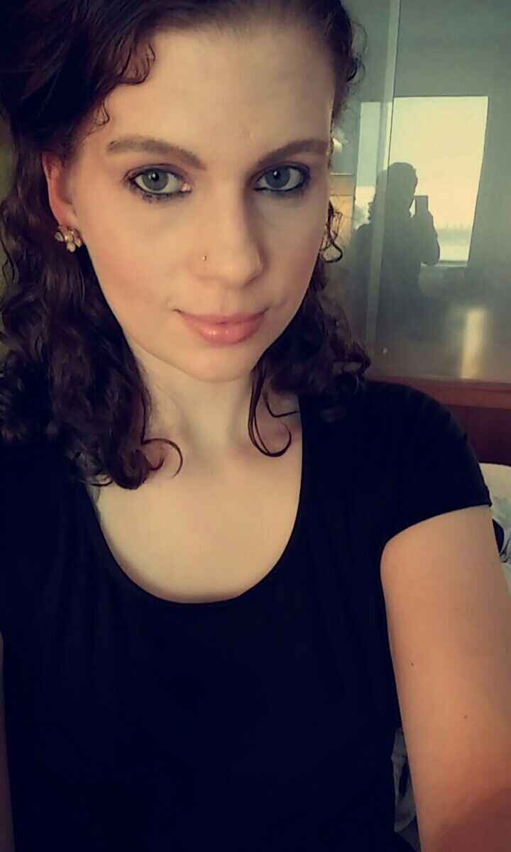 It's Friday! Drop a selfie!