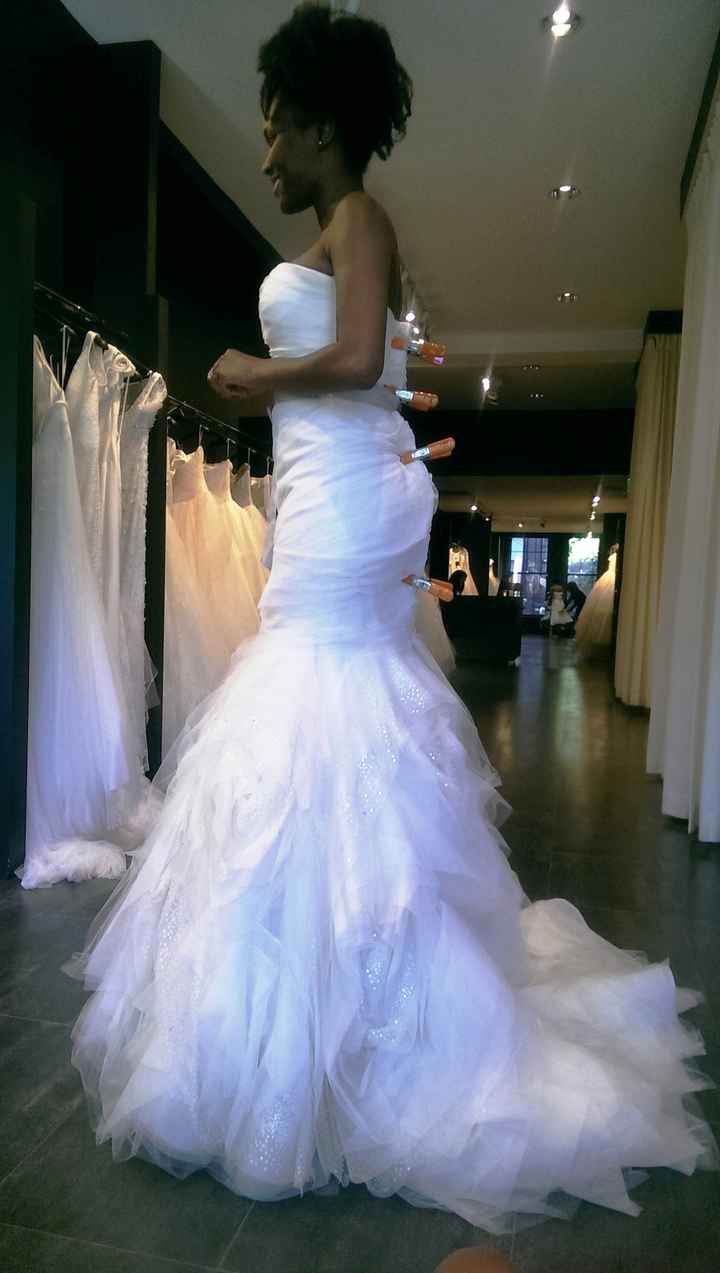 For the Heck of It: Vera Wang Dress (window)Shopping