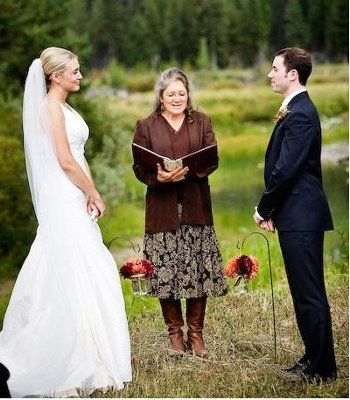 Altar ideas - outdoor wedding at historic home