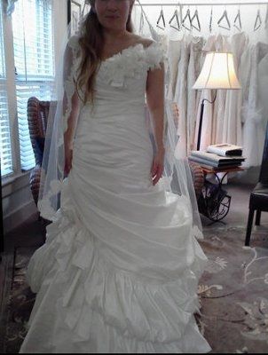 SHOW ME PICS OF YOU IN YOUR DRESS!!