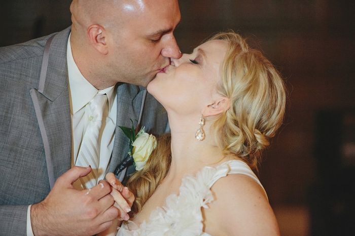 Let's see the 'KISS YOUR BRIDE' pics