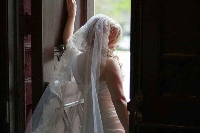 I found My Moms Veil!!!