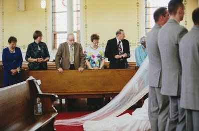 ladies... show us your veil!!