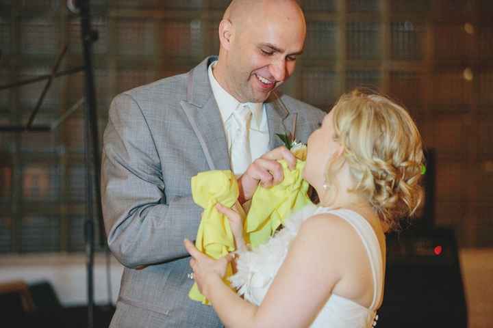 Let's see the 'KISS YOUR BRIDE' pics
