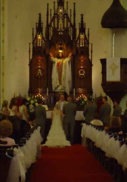Woop woop!  We're married!! (a couple pics)
