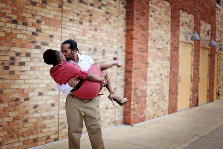 My engagement pics are back....Yay!!!!!