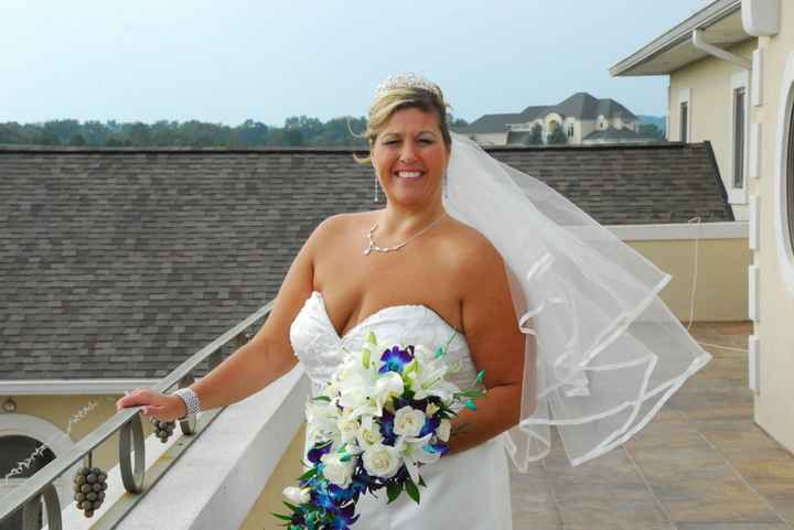 Let's see your flowers/bouquets/bouquet alternatives!