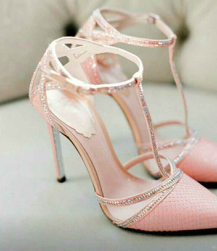 PLLLEASEEE HELP ME FIND THESE SHOES