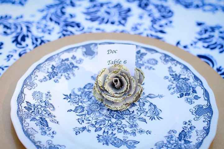 Paper Flower Wall, DIY or hire vendor??