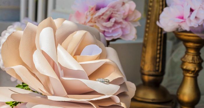 Paper Flower Wall, DIY or hire vendor??
