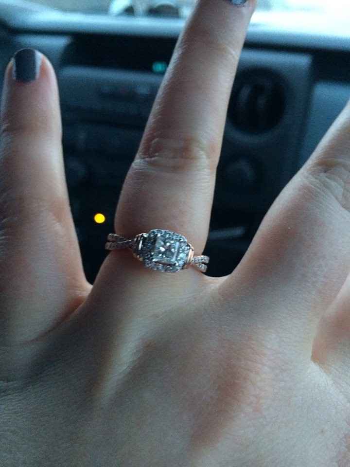 We bought our wedding bands today :o)