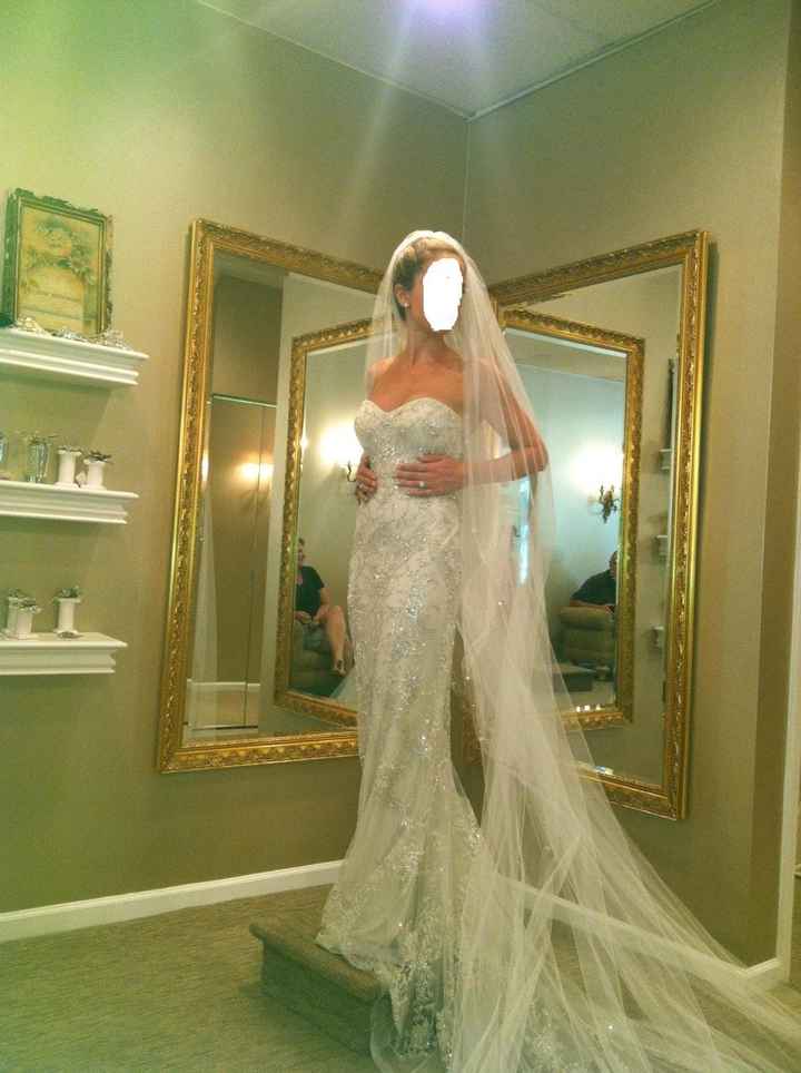 Show off here!  What do you/did you love best about your wedding?  Post pics!  :)