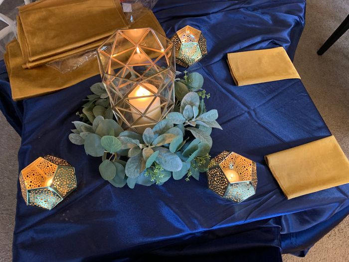 Centerpieces and Linens 2