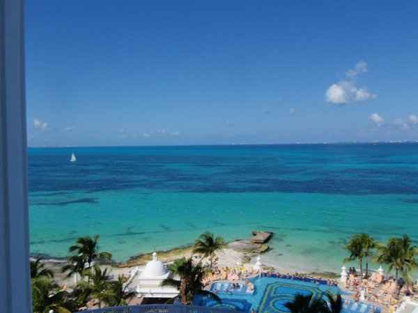 Honeymooning in Cancun Mexico!