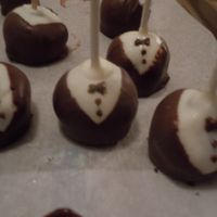 Cake pop favors/Escort cards.