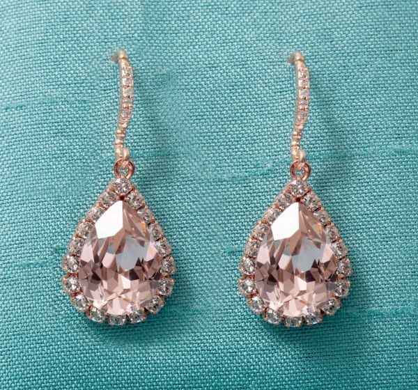 Earrings! Lemme see em