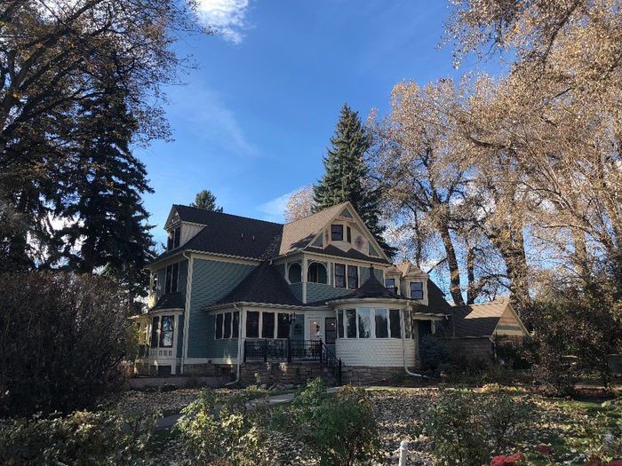 Where are you getting married? Post a picture of your venue! 30