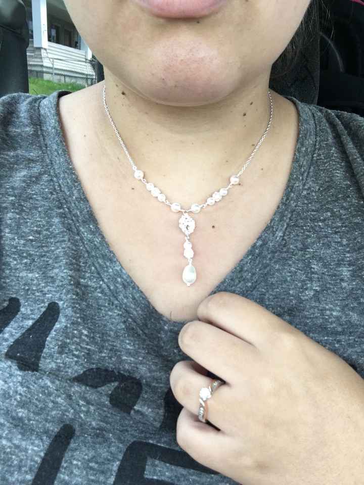 My necklace is here!