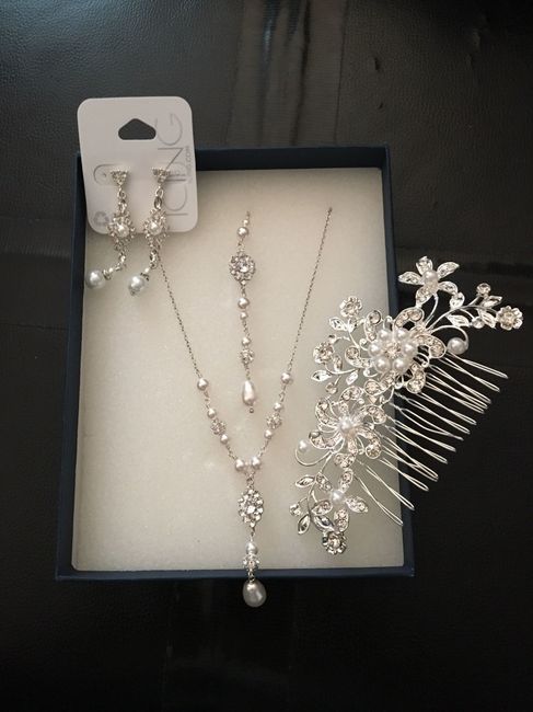 I love these earrings!