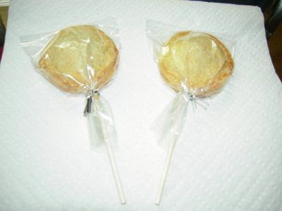 OMG, I am going crazy(favors for guest)