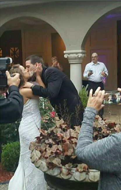 I'm finally married!! Non pro pics