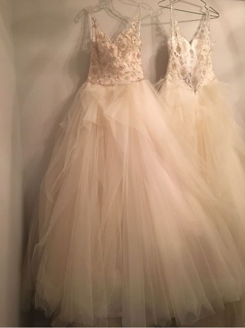 Show off those dresses!