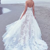 Fell in love with a tiara but afraid it would be seen as "tasteless"... - 1