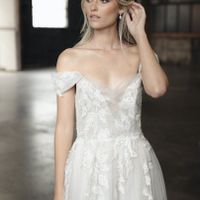 Fell in love with a tiara but afraid it would be seen as "tasteless"... - 5