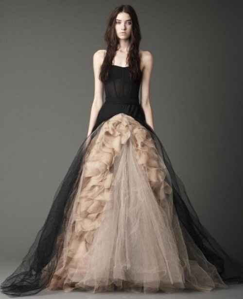 Which Halloween-themed wedding dress?