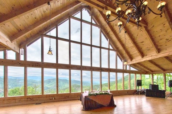 Would you do uplighting in this venue?