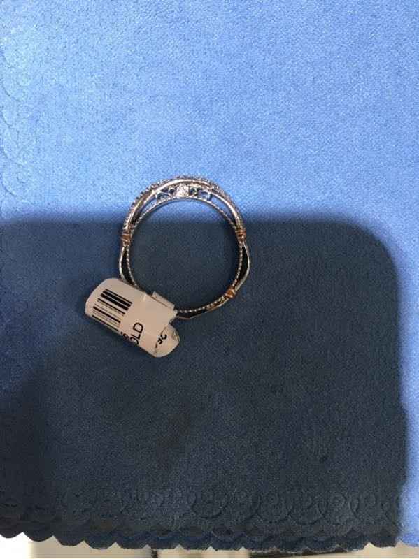 Just picked out my wedding band! Tax free!