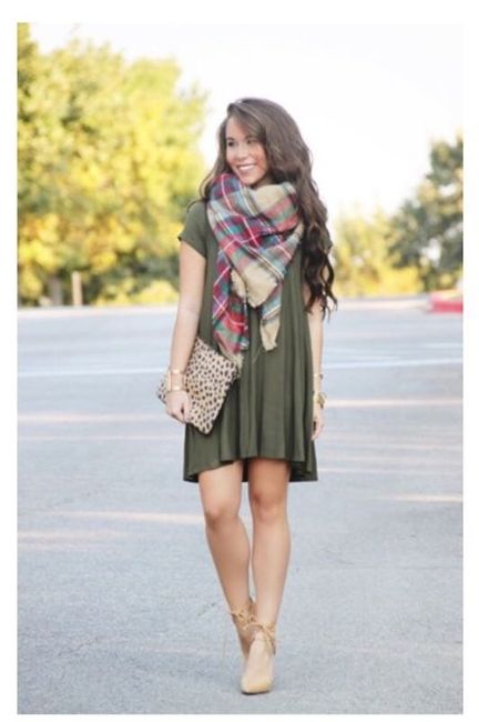Enagagement pics outfit suggestions