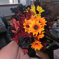 Buy bouquets or diy bouquets? - 1