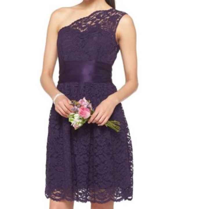 Show me ya dress! Bridesmaids dress that is.