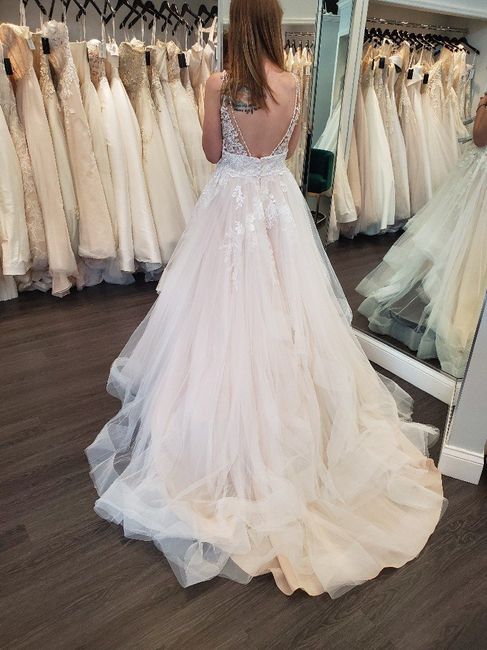 Who are my Stella York brides out there?! 2