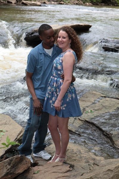 Show me your favorite Engagement Pictures!