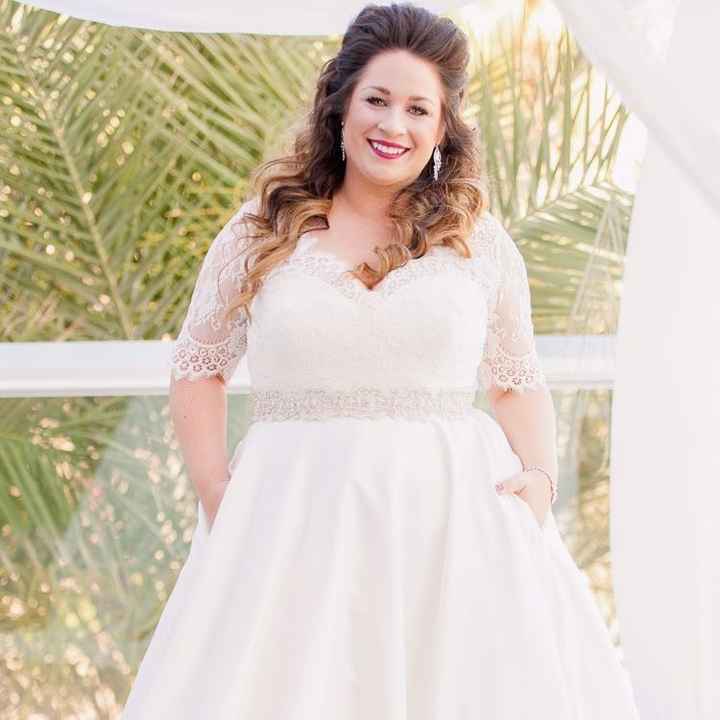 Wedding dress to cover the chest