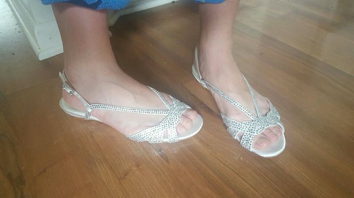 Flat open toe sparkly shoe inspiration!!