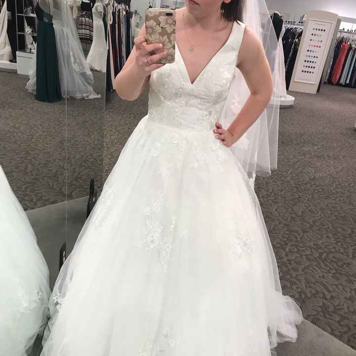 Which dress style for my fall outdoor wedding? - 2