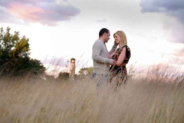 Show off your Engagement Pics!