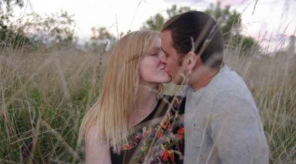 Show off your Engagement Pics!