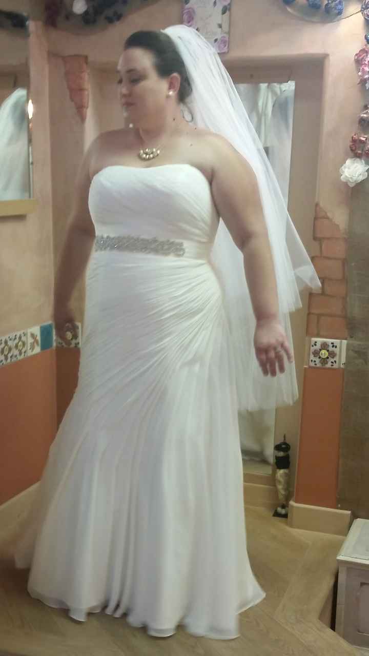 Second fitting plus hair trial = the final look