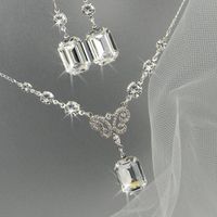 Would this necklace look good with my wedding dress?! *PICS*