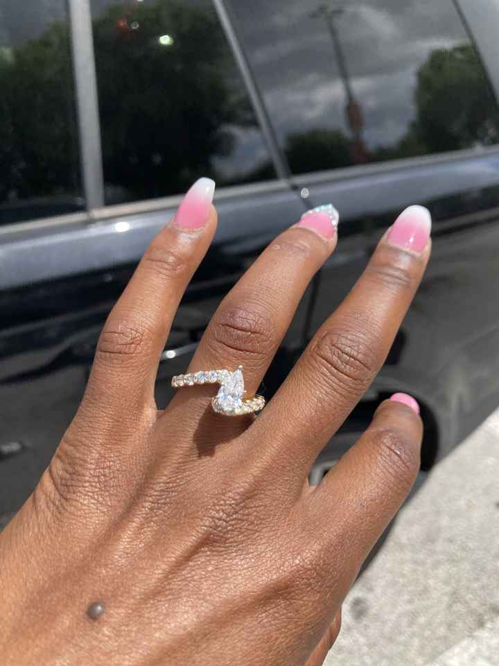 Brides of 2022! Show us your ring! 15
