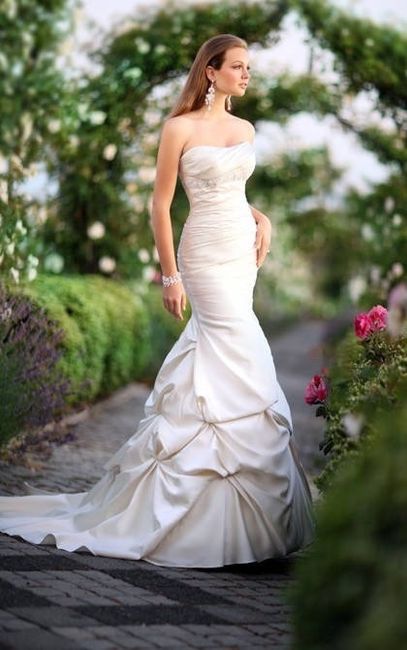 Show us your wedding dress