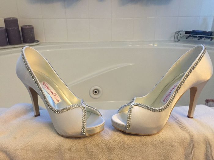 Show me your shoes.